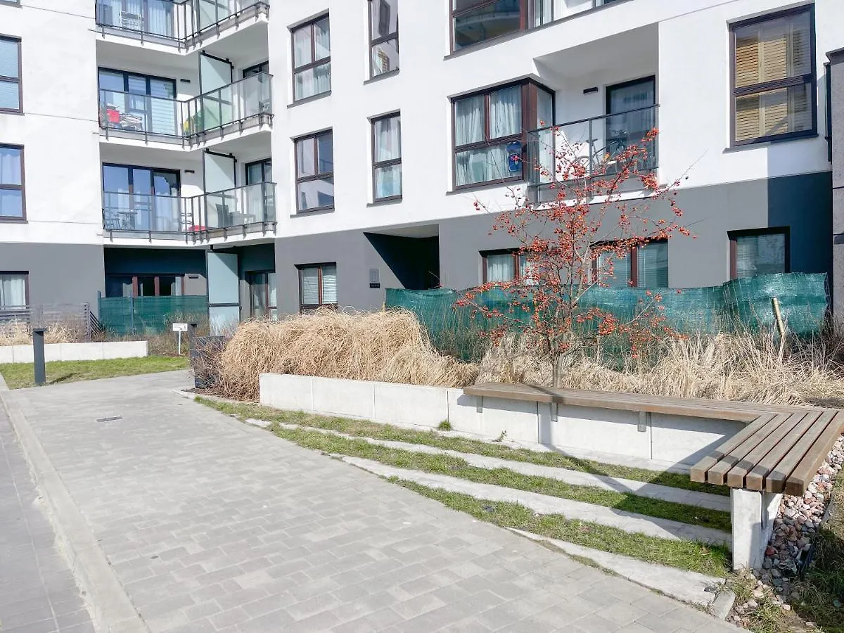 Metro, Apartament 3 Pokoje Z Ogrodkiem 80M2 Apartamento Varsóvia